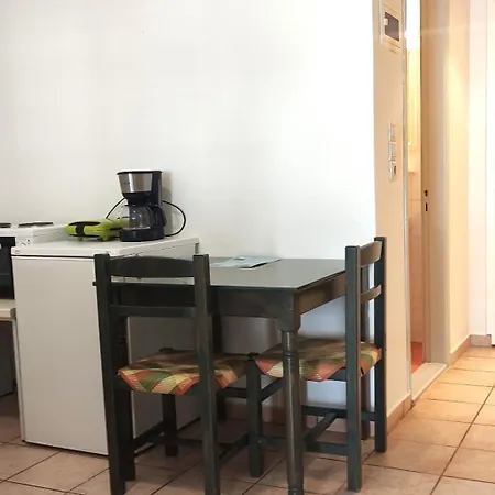 Elina Apartment *