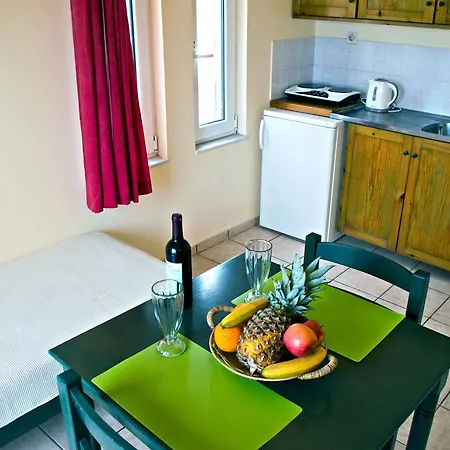 Elina Apartment
