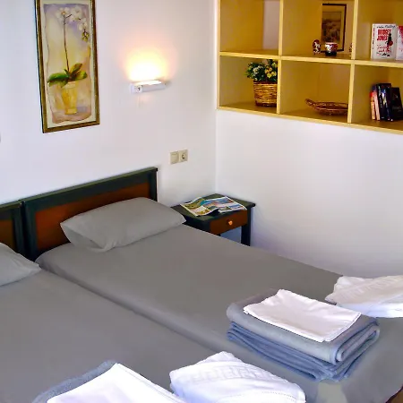 Elina Apartment *